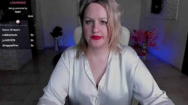 Snapshot of MariemLui chatting on November 20, 2025, 8:08 pm MariemLui online show from November 20, 2025, 8:08 pm