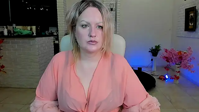 Snapshot of MariemLui chatting on November 27, 2025, 3:03 pm MariemLui online show from November 27, 2025, 3:03 pm