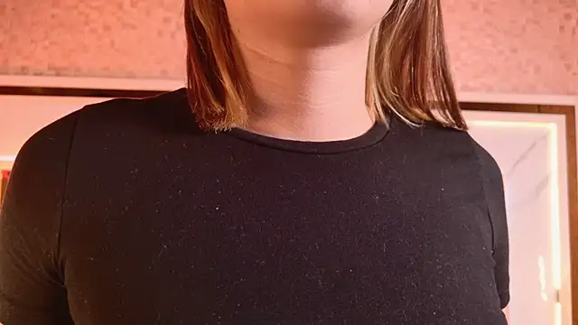 Snapshot of ambar_rosse25 chatting on October 21, 2025, 11:33 am ambar rosse25 online show from October 21, 2025, 11:33 am