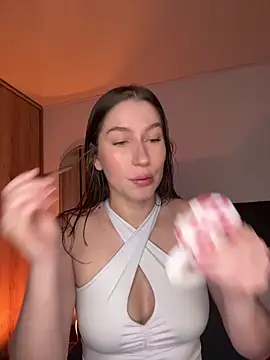 Agata Holman online show from March 14, 2026, 9:42 pm