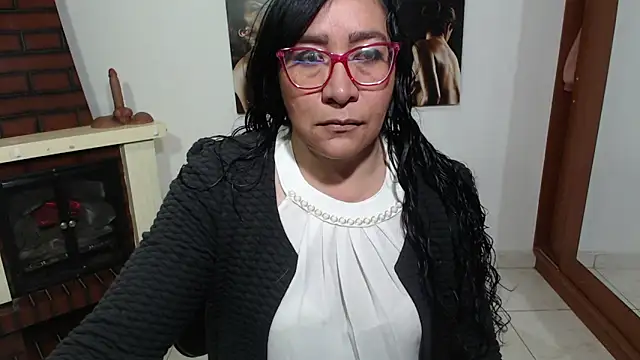 Grace mature milf online show from September 9, 2025, 10:26 am