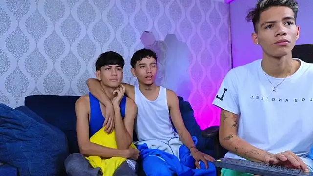 The slim boyss3 online show from September 27, 2025, 1:16 pm