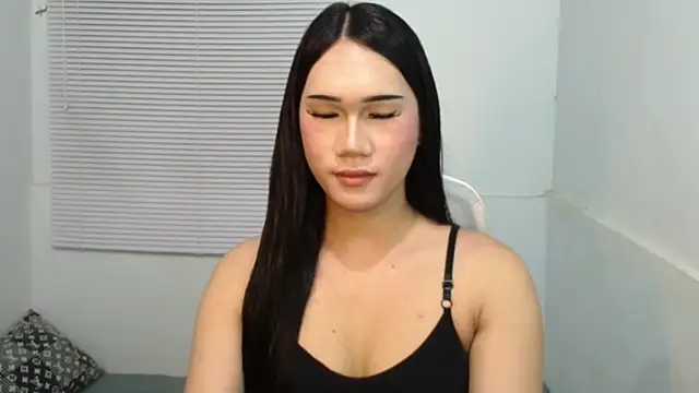 Snapshot of Leighs_Celine chatting on February 28, 2026, 7:04 pm Leighs Celine online show from February 28, 2026, 7:04 pm