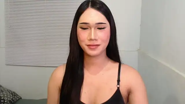 Snapshot of Leighs_Celine chatting on March 4, 2026, 6:47 pm Leighs Celine online show from March 4, 2026, 6:47 pm