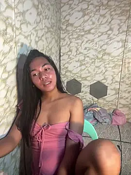 Snapshot of youryummybaby chatting on May 16, 2026, 12:37 pm youryummybaby online show from May 16, 2026, 12:37 pm
