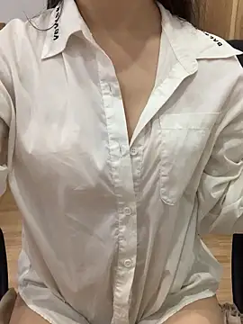 Keysha8386 online show from November 4, 2025, 8:13 am