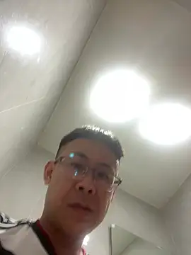 John like blowjob online show from July 10, 2026, 12:15 am