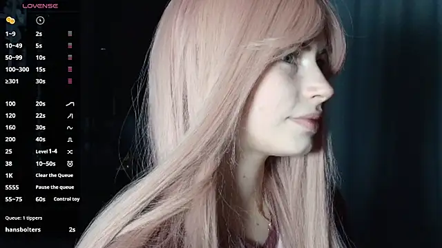 PieraMarch online show from November 20, 2025, 7:24 pm