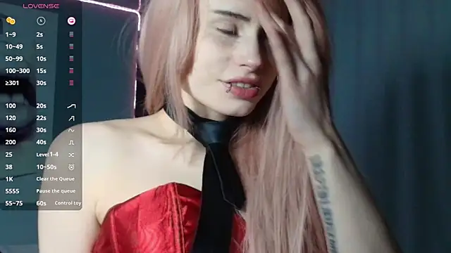 PieraMarch online show from December 18, 2025, 7:31 pm