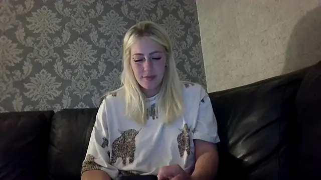 Snapshot of stormy_p chatting on September 8, 2025, 8:52 pm stormy p online show from September 8, 2025, 8:52 pm