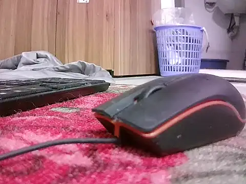 -Luxury online show from November 12, 2025, 10:26 am