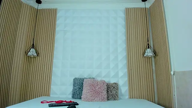 Antonella00  online show from September 13, 2025, 4:51 pm