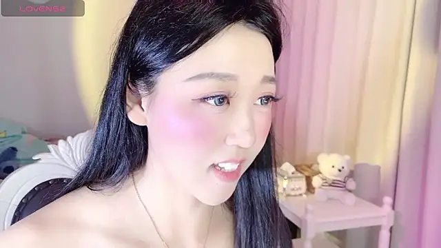 fufu-0808 online show from October 17, 2025, 4:09 pm