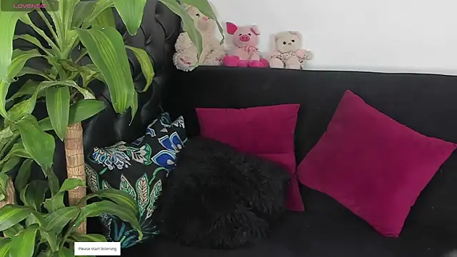 Britney Rose online show from November 12, 2025, 5:30 am