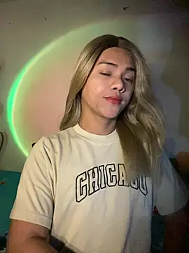 calimonroe online show from April 21, 2026, 11:29 pm