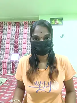 Snapshot of Tamil_Ishu chatting on May 4, 2026, 2:35 pm Tamil Ishu online show from May 4, 2026, 2:35 pm