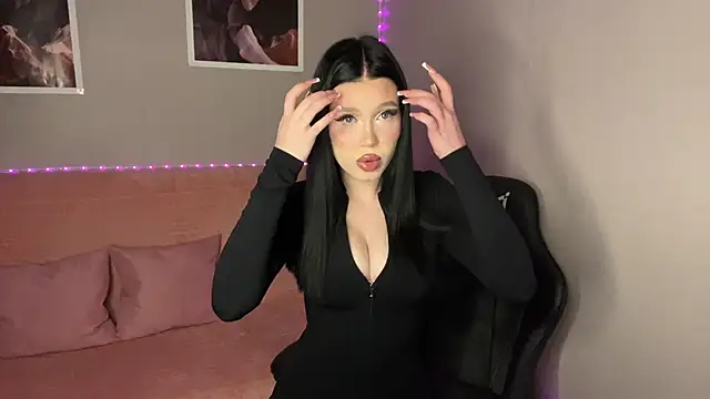 Snapshot of mistress_of_hearts chatting on September 26, 2025, 5:44 am mistress of hearts online show from September 26, 2025, 5:44 am