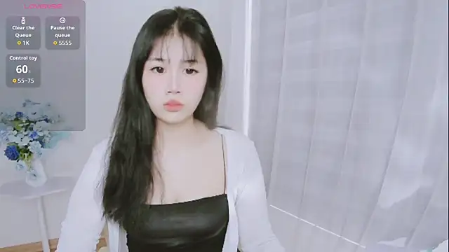 -Rose-Lucky- online show from November 5, 2025, 1:16 am