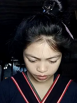 Thy00   online show from October 24, 2025, 7:27 am