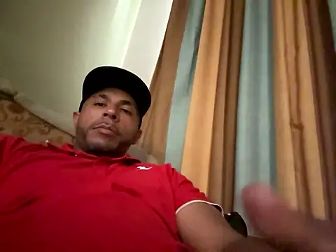 Snapshot of Rcarrasco15 chatting on April 5, 2026, 2:47 pm Rcarrasco15 online show from April 5, 2026, 2:47 pm