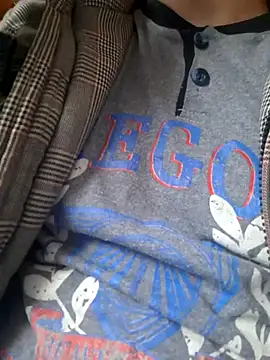 hugecock4u1990 online show from November 10, 2025, 8:35 am