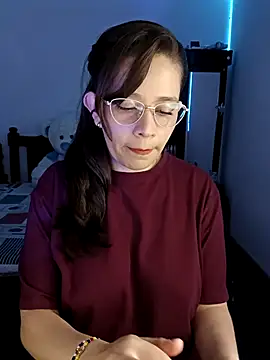 Isabella5 Brown  online show from January 9, 2026, 3:26 pm