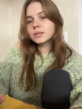 Delilah Leila online show from November 15, 2025, 9:32 pm