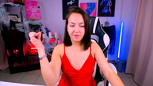 CindySparkl online show from October 28, 2025, 3:21 am