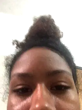 LilithCuban online show from September 8, 2025, 9:03 pm