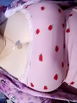 Hnonasix89 online show from April 3, 2026, 11:41 am