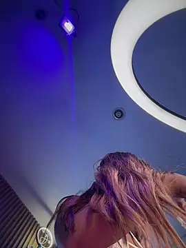 Natalia vidal online show from April 17, 2026, 9:18 pm