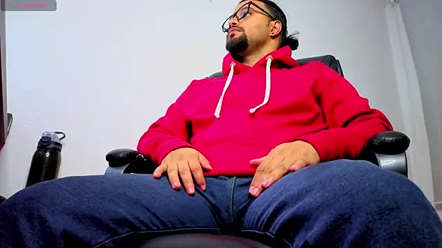 Ernesto-Rodriguez82 online show from February 25, 2026, 2:10 am