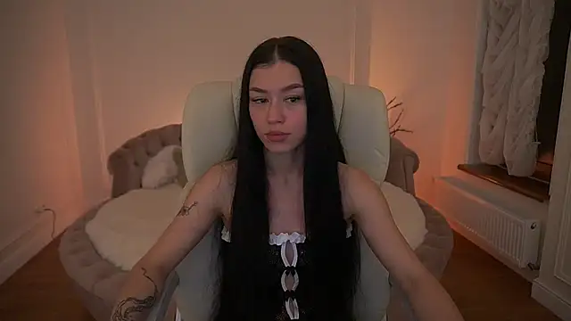 Snapshot of FataleNellie chatting on May 18, 2026, 9:31 pm FataleNellie online show from May 18, 2026, 9:31 pm