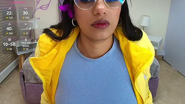 Lia Blake  online show from September 14, 2025, 12:04 pm