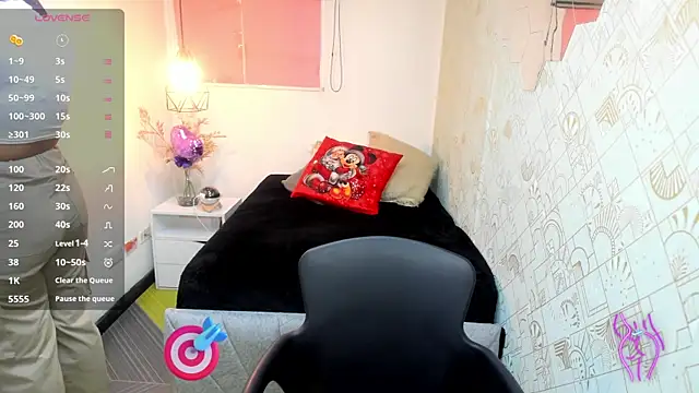 Snapshot of Lia_Blake_ chatting on January 14, 2026, 12:11 pm Lia Blake online show from January 14, 2026, 12:11 pm