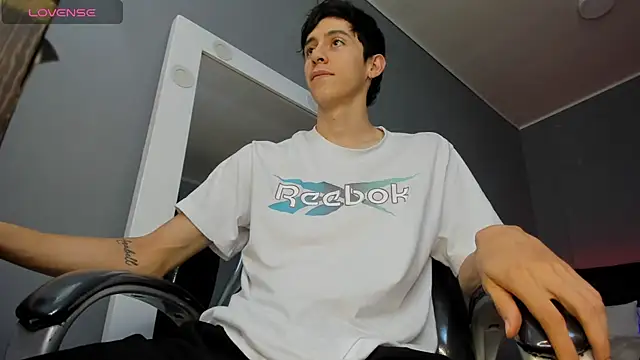 Jhon snow22 online show from September 30, 2025, 2:11 pm