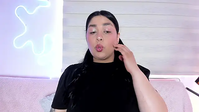 Snapshot of missweetpeach chatting on October 23, 2025, 12:48 pm missweetpeach online show from October 23, 2025, 12:48 pm