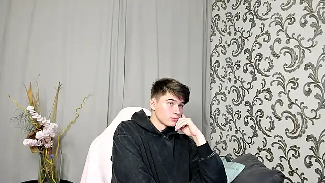 SherlockMax online show from September 18, 2025, 5:59 pm