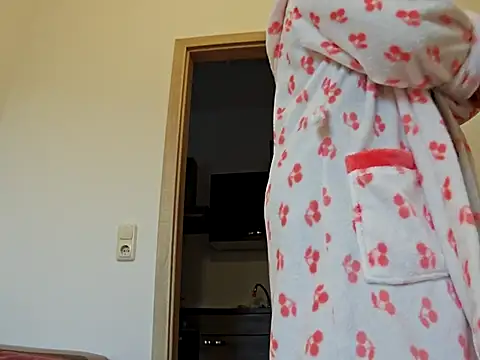 Snapshot of VikaKing chatting on October 7, 2025, 8:11 am VikaKing online show from October 7, 2025, 8:11 am