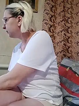 VikaKing online show from March 18, 2026, 11:57 am