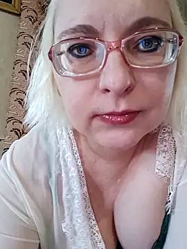 VikaKing online show from April 5, 2026, 5:59 am