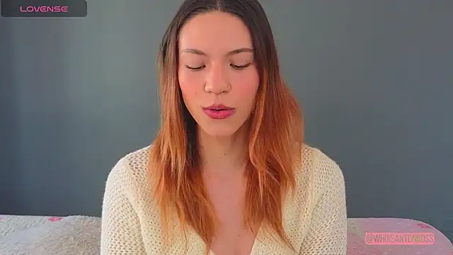 AntonellaaRossii online show from February 14, 2026, 2:14 pm