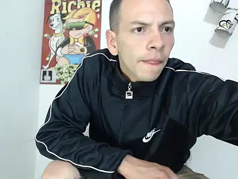 Thomasjons  online show from September 28, 2025, 3:23 am