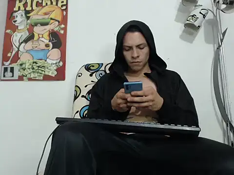 Thomasjons  online show from October 19, 2025, 11:16 pm