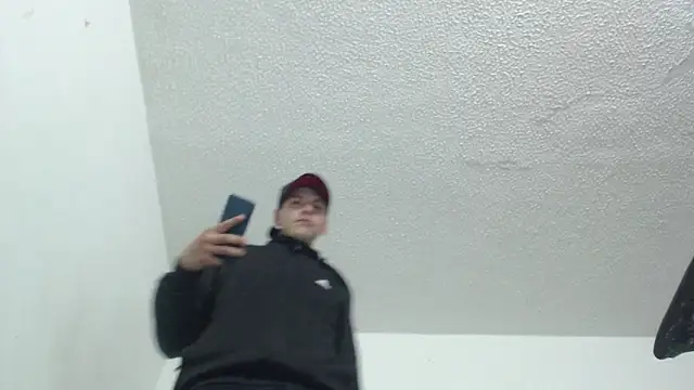 Thomasjons  online show from December 3, 2025, 6:32 am