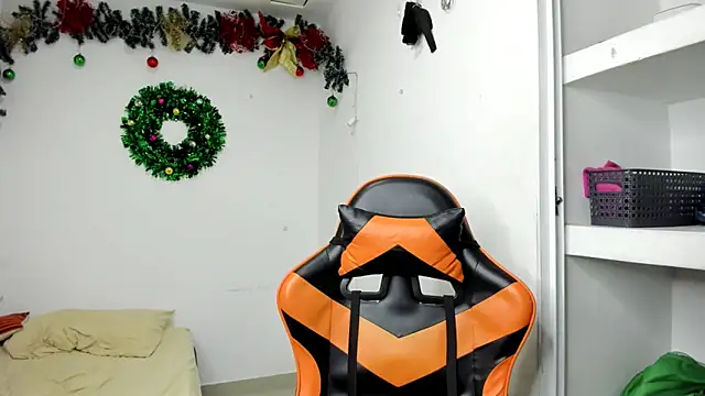 ashlan king online show from February 3, 2026, 7:19 pm