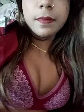 payalsharma95 online show from April 24, 2026, 5:04 pm