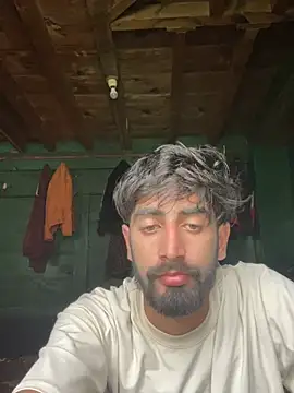 lyath3245 online show from August 3, 2026, 10:10 am