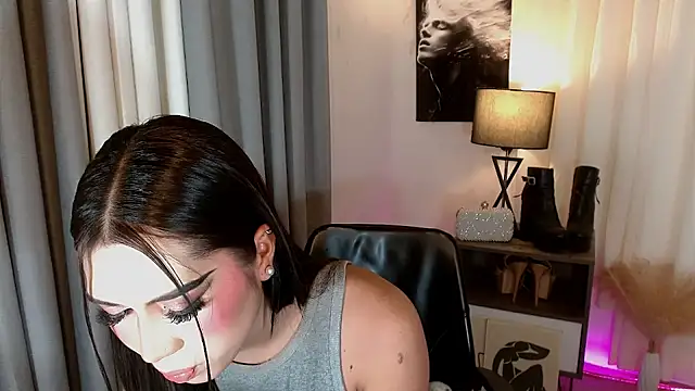 Snapshot of Sassy_Suzuhime chatting on July 13, 2026, 7:27 pm Sassy Suzuhime online show from July 13, 2026, 7:27 pm