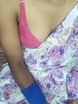 Snapshot of sneha_bebo chatting on July 26, 2026, 2:24 pm sneha bebo online show from July 26, 2026, 2:24 pm